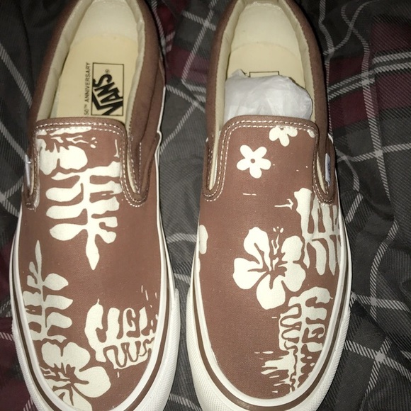 Vans - Picture 6 of 8